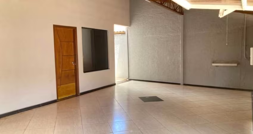 Casa com 3 quartos à venda na RUA DAS PAPOULAS, Centro, Elias Fausto