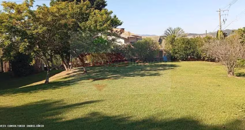 Casa chacaras catagua com piscina e campo de futebol muito verde