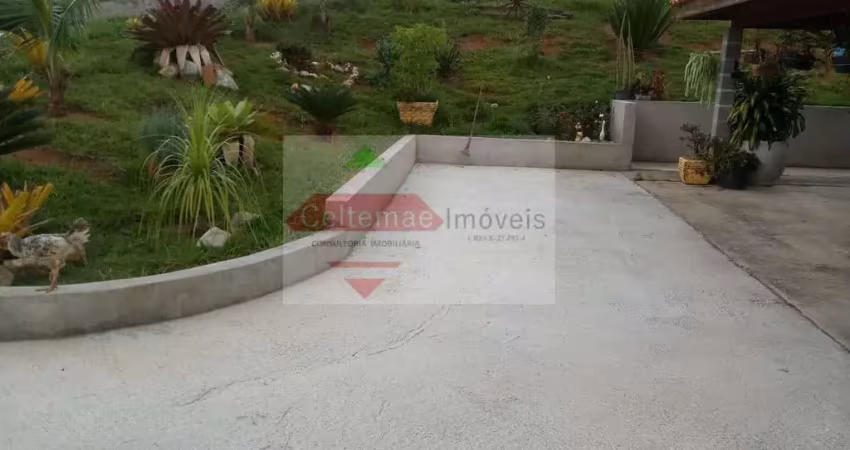 Venda sítio em zona rural de taubaté com lago e árvores frutíferas