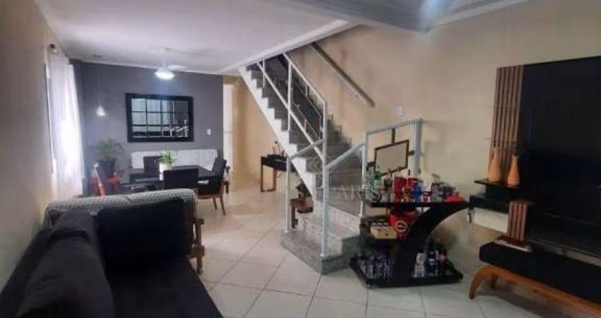 Sobrado com 4 dormitórios à venda, 195 m² por R$ 795.000,00 - Vila Tupi - Praia Grande/SP
