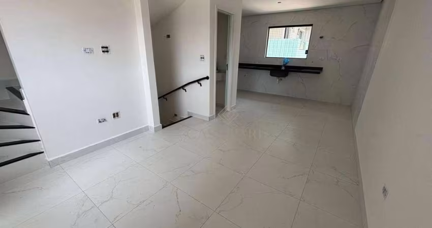 Casa de condominio com 2 dormitórios a venda em Praia Grande, aceita financiamento bancário!