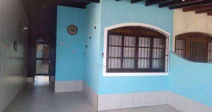 Casa mobiliada com 2 quartos à venda em Praia Grande, aceita financiamento bancário!
