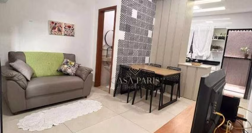 Sobrado com 2 dormitórios à venda, 56 m² por R$ 340.000,00 - Maracanã - Praia Grande/SP