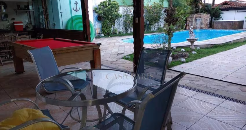 Casa com 5 dormitórios à venda, 250 m² por R$ 1.500.000,00 - Maracanã - Praia Grande/SP