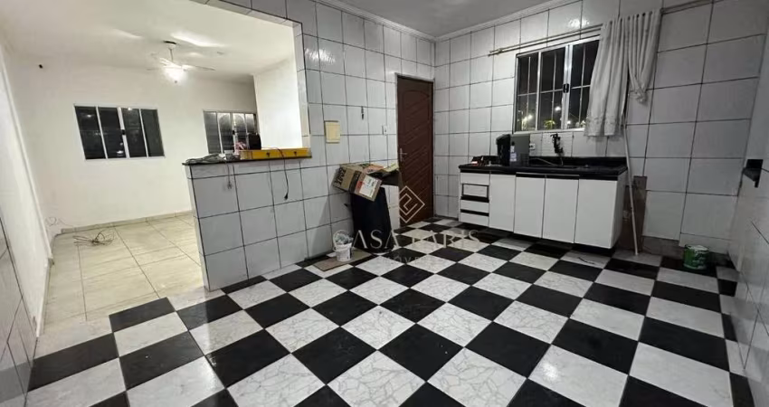 Casa com 3 dormitórios à venda, 218 m² por R$ 300.000,00 - Aviação - Praia Grande/SP