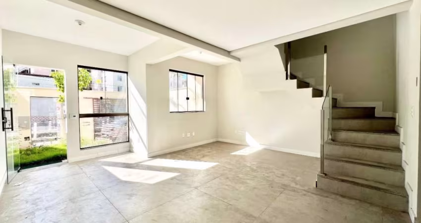Casa geminada à venda, 3 quartos, 1 suíte, 1 vaga, Santa Amélia - Belo Horizonte/MG