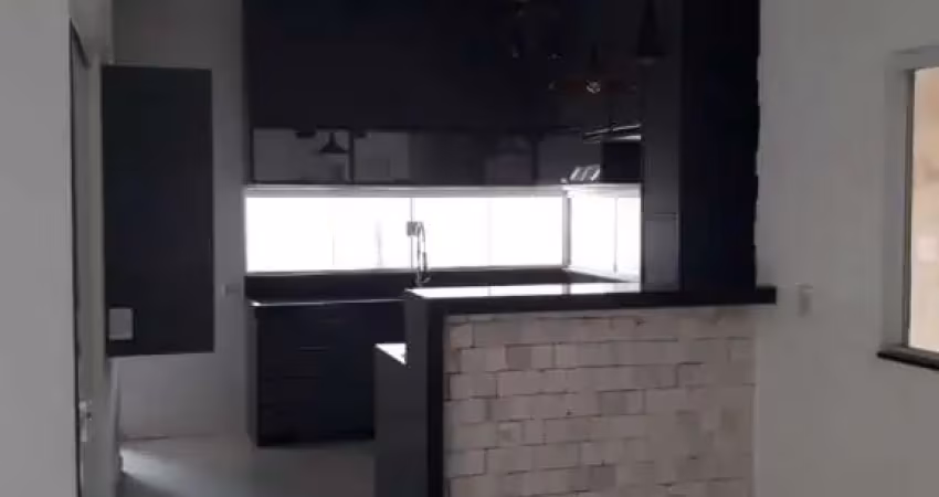 Casa com 2 quartos à venda na Rua Alberto Cioni, Jardim dos Oitis, Araraquara
