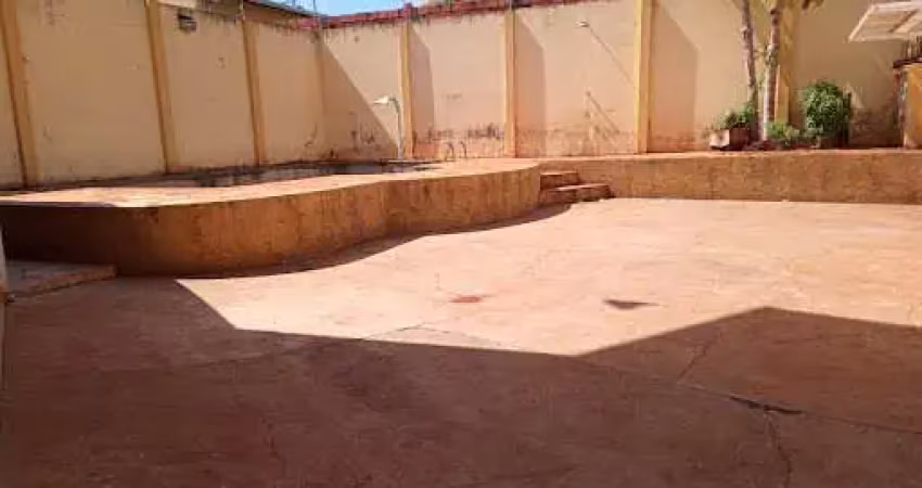 Sobrado com 3 dormitórios, 150 m² - venda por r$ 300.000,00 ou aluguel por r$ 5.000,00 - vila suconasa - araraquara/sp