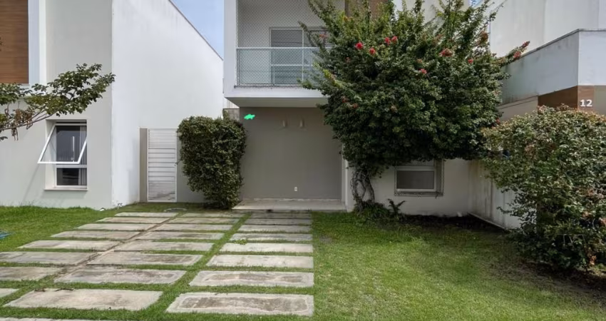 Casa com 3 quartos em condomínio no Sim