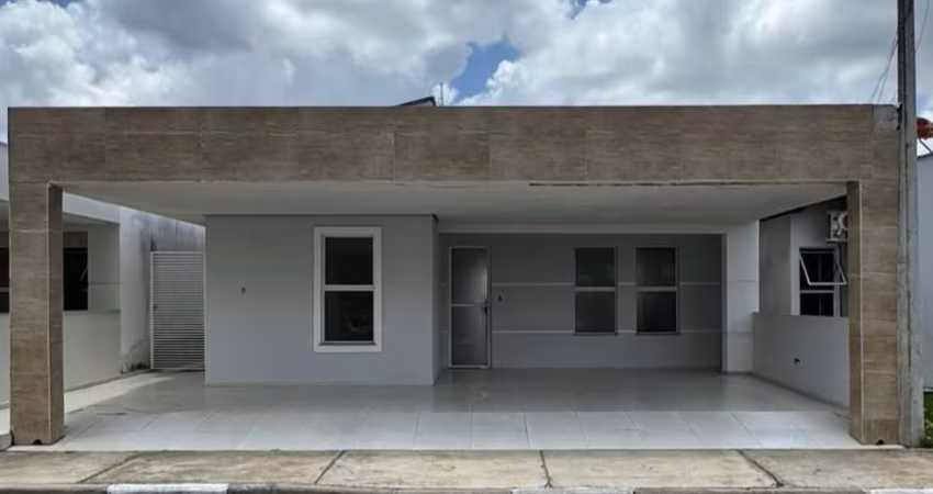 Casa com 3 quartos para aluguel em condomínio no Sim!
