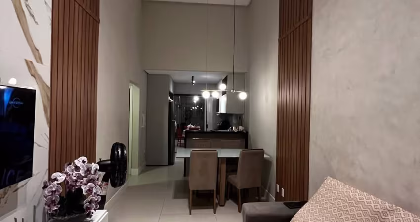 Alugo casa com 2 quartos no condomínio Villa Fiori no Sim!