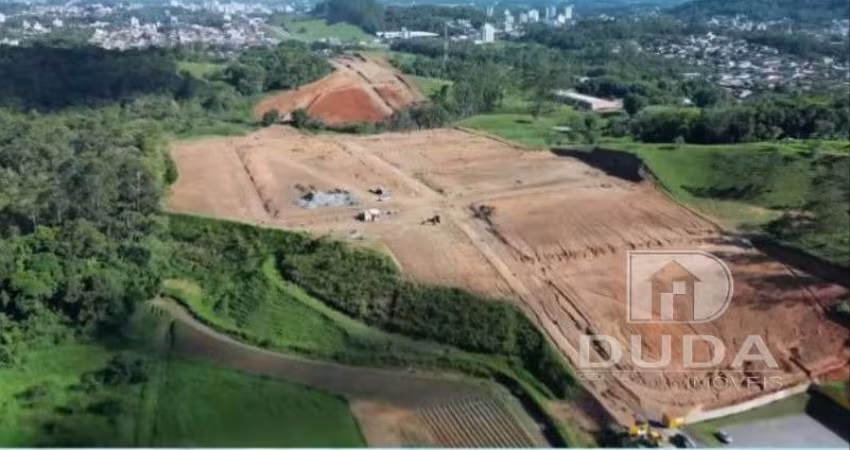 Terreno de 450m² no Loteamento Golden Life