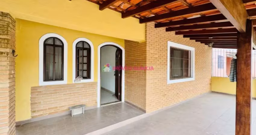 Casa com 2 dormitórios 99m2 no Centro de Caraguatatuba/SP à venda