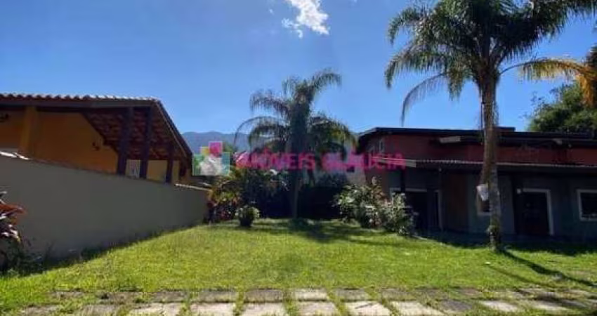Sobrado + Terreno com 287m² no Residencial Portal Patrimonium, em Caraguatatuba/SP à venda