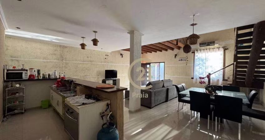 Casa 2 dormitórios apenas 90 metros da praia Capricórnio