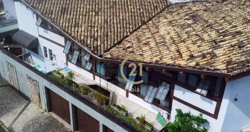 Sobrado região nobre Caraguatatuba 3 suítes