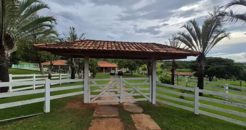 Fazendinha para venda em igaratinga, rural, 7 dormitórios, 3 suítes, 4 banheiros, 5 vagas