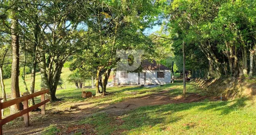 Lindo sítio no monte bonito , casa de 2 dormitórios e 2 hectares