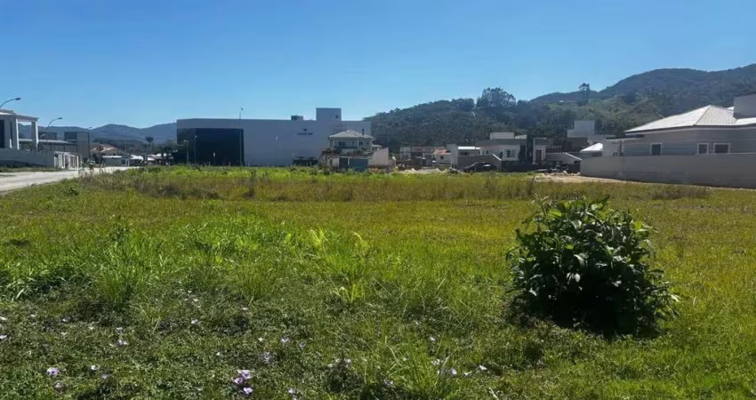 Lote de esquina 516 m² em  Sto Amaro da Imperatriz