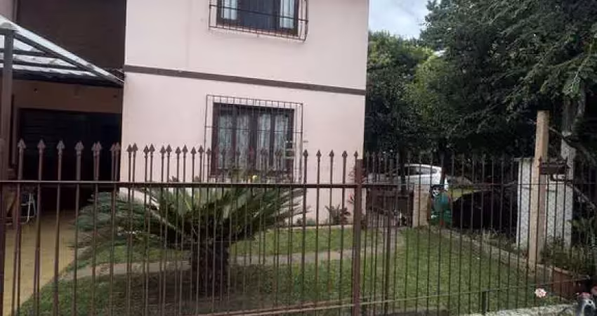EXCELENTE SOBRADO EM CONDOMÍNIO FECHADO NO VINHEDOS.