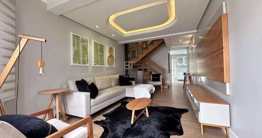 CASA 3 DORMITÓRIOS SENDO 1 SUITE, PÁTIO NOS FUNDOS NO BAIRRO VINHEDOS