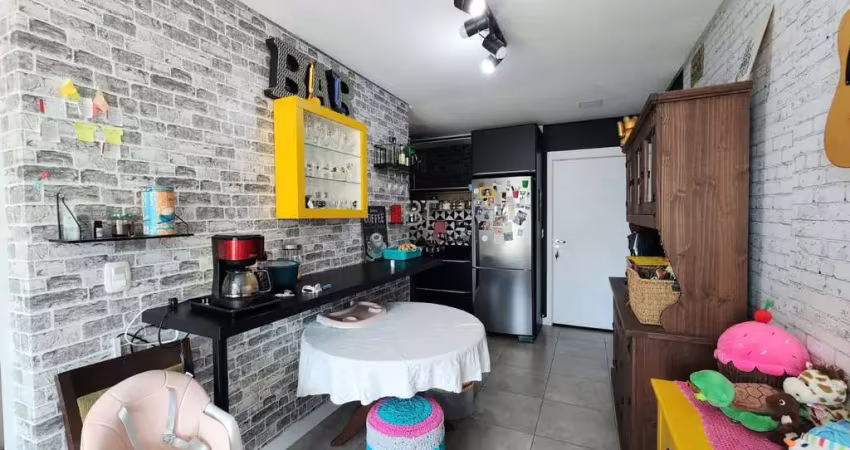 APARTAMENTO GARDEM COM 02 DORMITÓRIOS E TERRAÇO NO BAIRRO DESVIO RIZZO