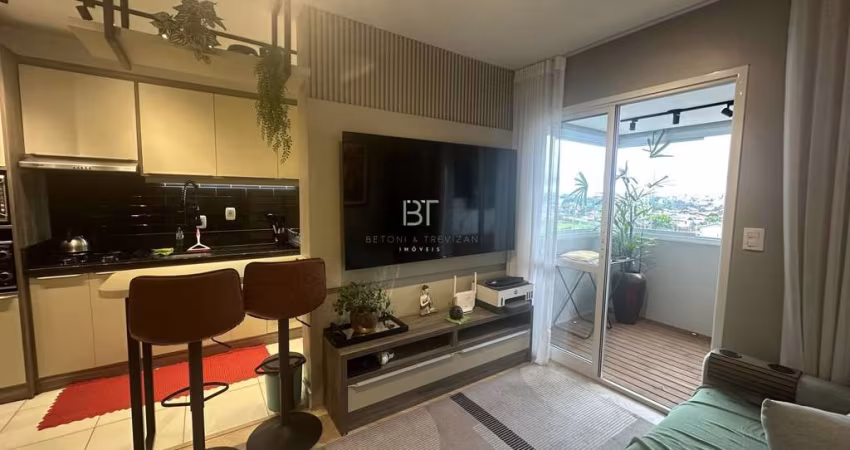 APARTAMENTO MOBILIADO COM 55 M² PRIVATIVOS COM 1 VAGA NO BAIRRO SANTA LÚCIA