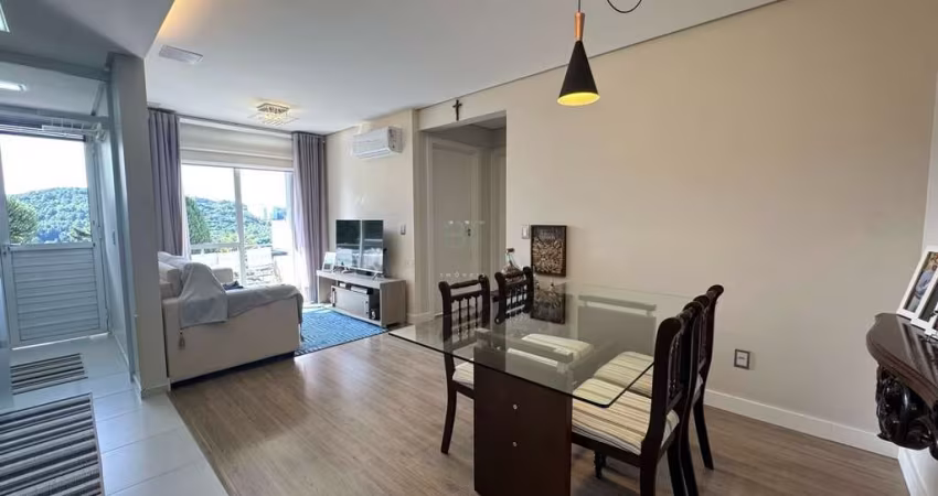 APARTAMENTO SEMIMOBILIADO 02 DORMITÓRIOS E 02 VAGAS NO BAIRRO CRUZEIRO