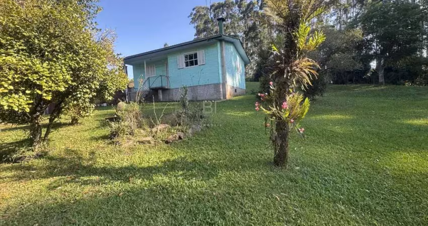 Linda chácara com 3 ha de uva , produzindo 2 casas fácil acesso