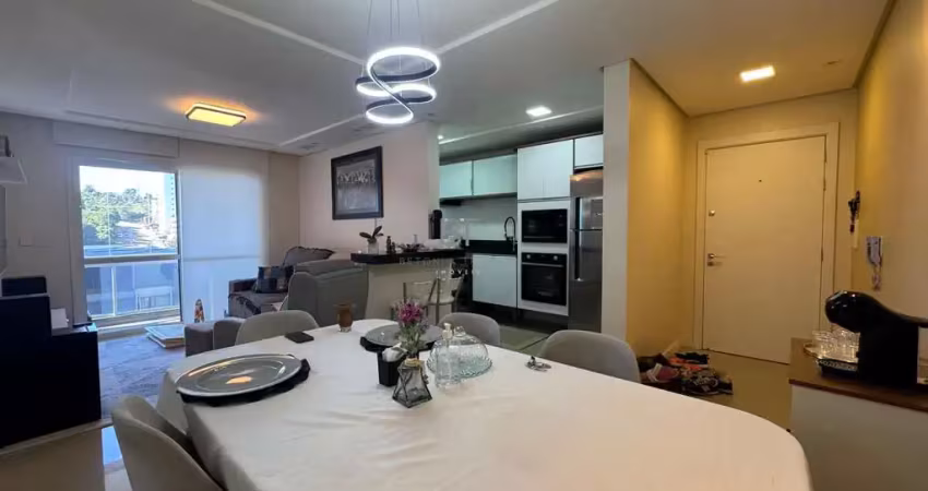 Apartamento semimobiliado no bairro vinhedos 02 dormitórios com suíte e 02 vagas