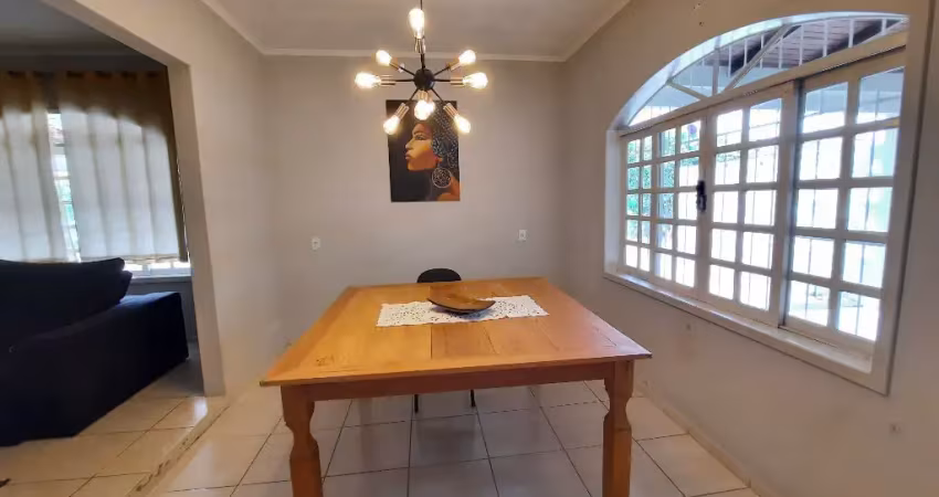 Casa plana com piscina    boehmerwald - joinville - sc