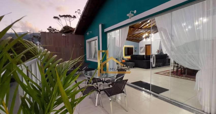 Casa em condomínio com 4 suítes na barra do Imbui em Teresópolis-RJ