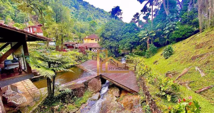 Casa com 4 dormitórios e terreno de 3165m² com piscina natural e casa de hospedes à venda, 300m² parque do ingá - teresópolis/rj