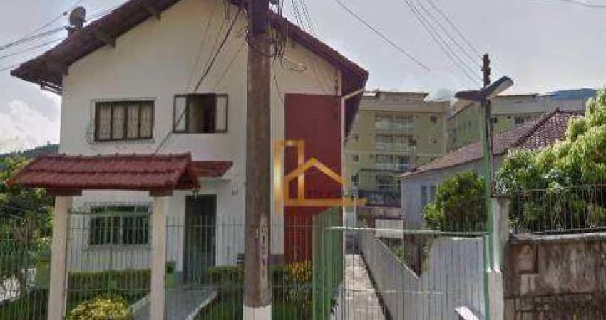 Kitnet ao Lado da Unifeso no bairro do Alto em Teresópolis-RJ
