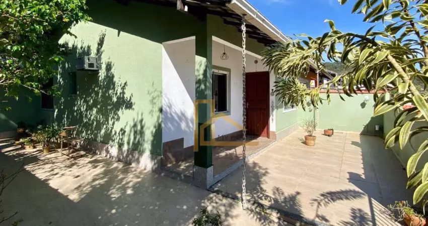 Casa em vargem grande – 2 quartos, suíte, quintal em vargem grande - teresópolis-rj