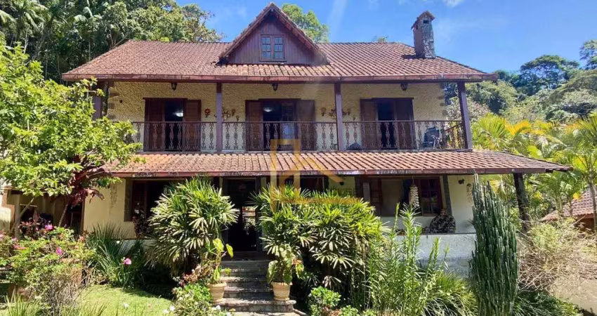 Casa em condomínio no comary, teresópolis | lazer completo, natureza e privacidade