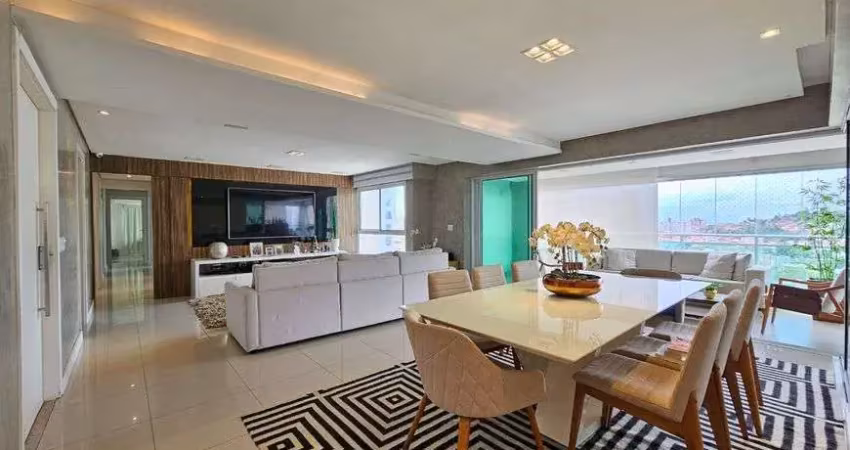 Apartamento para venda com 4 suítes em Petrópolis