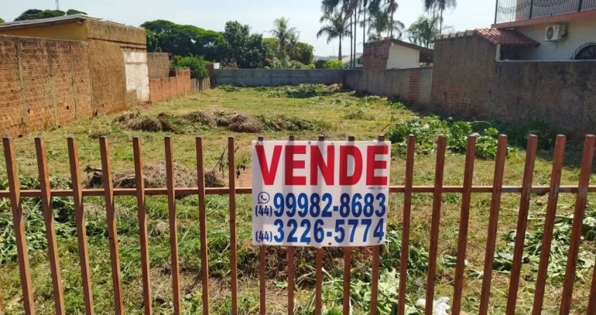 terreno com área 700m2, bairro centro Iguaraçu