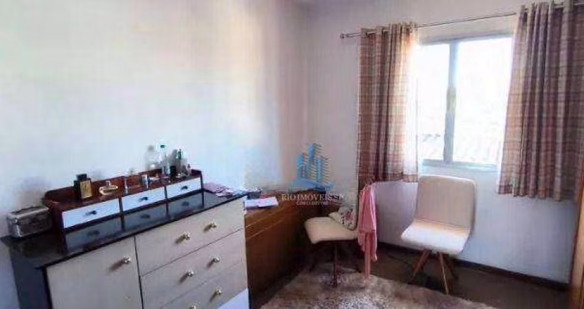 Sobrado com 3 dormitórios à venda, 140 m² por R$ 660.000,00 - Cerâmica - São Caetano do Sul/SP
