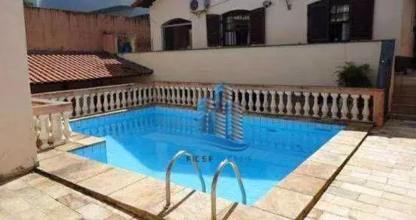 Casa com 3 dormitórios à venda, 300 m² por R$ 1.485.000,00 - Jardim São Caetano - São Caetano do Sul/SP