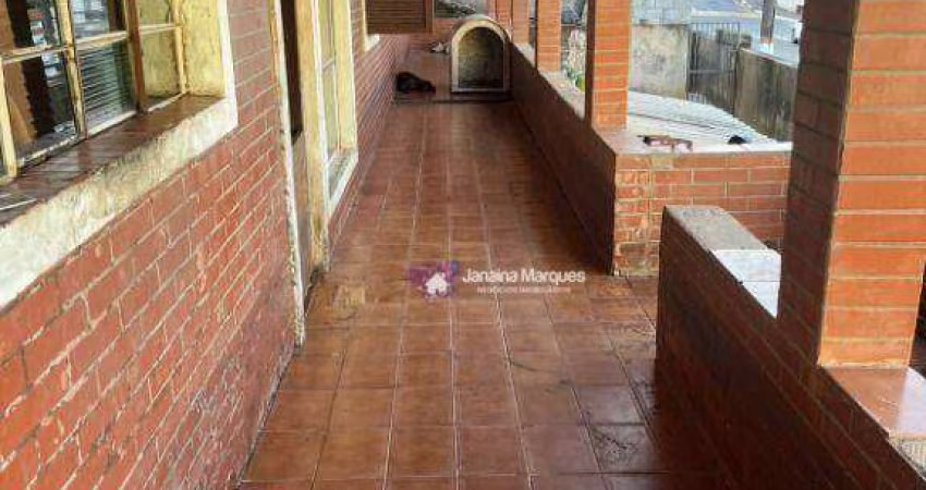 Casa com 3 dormitórios à venda, 190 m² por R$ 1.200.000,00 - Cintra Gordinho - Araçariguama/SP