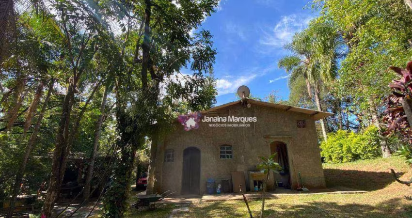 Chácara com 2 dormitórios à venda, 2300 m² por R$ 650.000,00 - Condomínio Chácaras Araçari - Araçariguama/SP