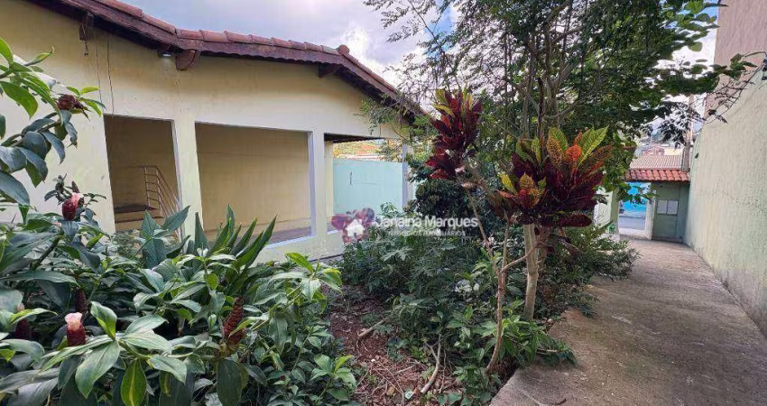 Casa com 2 dormitórios à venda, 130 m² por R$ 723.000,00 - Vila Real - Araçariguama/SP