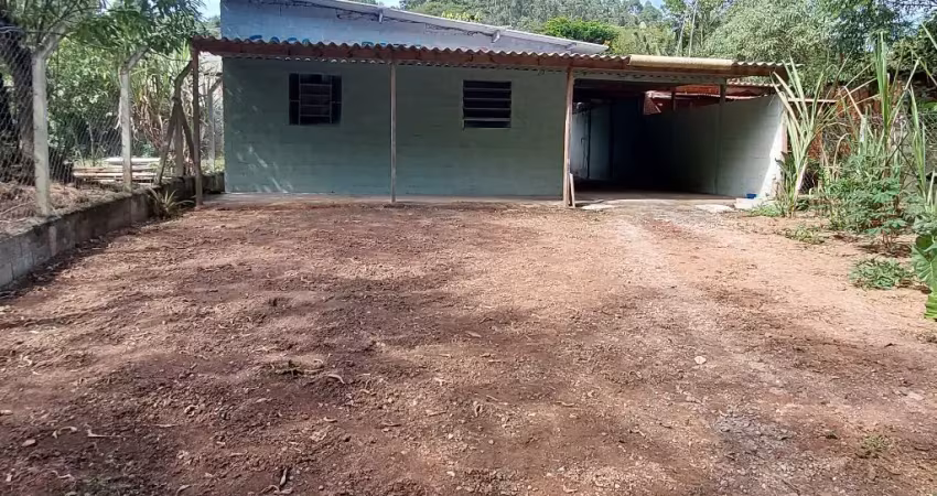 Vendo linda casa térrea com 250m² 5 vagas de carro