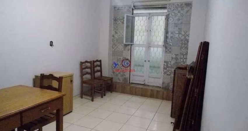 Apartamento com dois dormitórios no centro do Rio de Janeiro