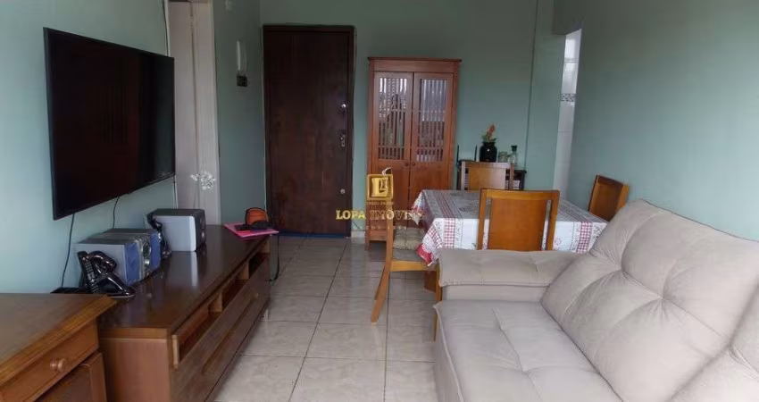 Apartamento tipo quarto e sala com dependência no centro do Rio d Janeiro