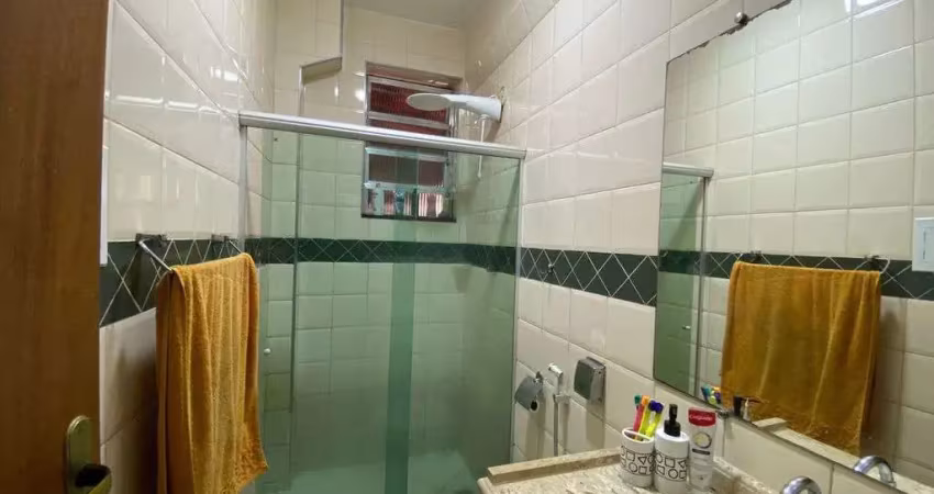 Apartamento tipo casa com três quartos e área externa no centro rio de janeiro