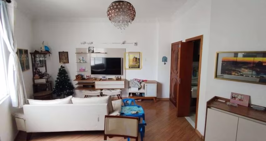 Apartamento reformado com 2 quartos no Centro do Rio de Janeiro