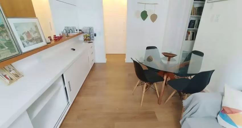 Apartamento composto de sala dois quartos dependência em centro rio de janeiro