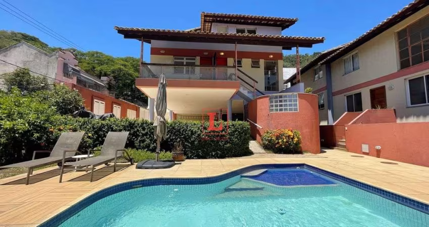 Amplo Apartamento Duplex de 2 Quartos com Varanda e Infraestrutura Santa Teresa